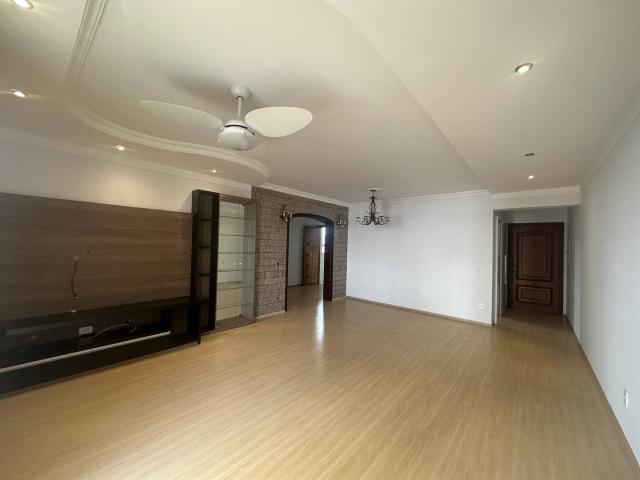 #145 - Apartamento para Venda em Bauru - SP