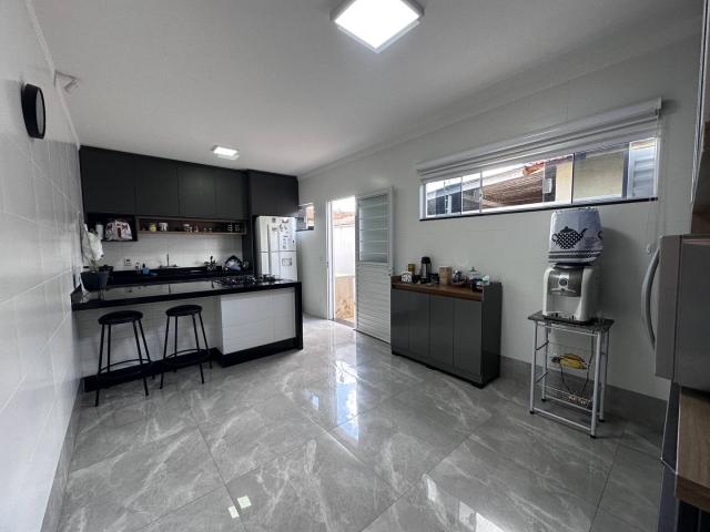 #194 - Casa para Venda em Bauru - SP