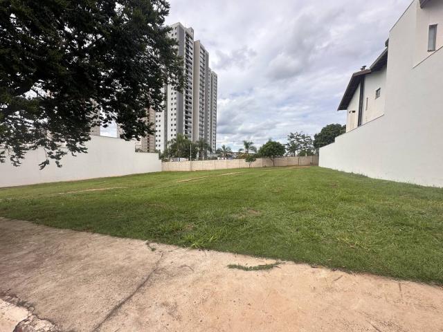 #220 - Área para Venda em São Paulo - SP