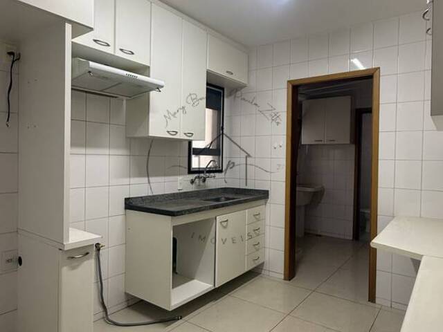 #270 - Apartamento para Venda em Bauru - SP