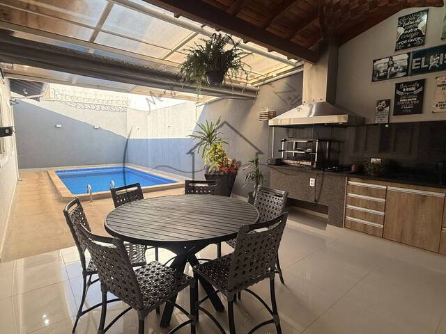 #290 - Casa para Venda em Bauru - SP