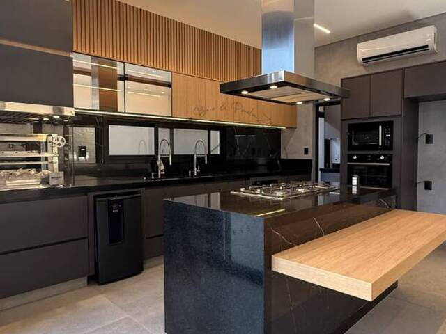 #300 - Casa para Venda em Bauru - SP