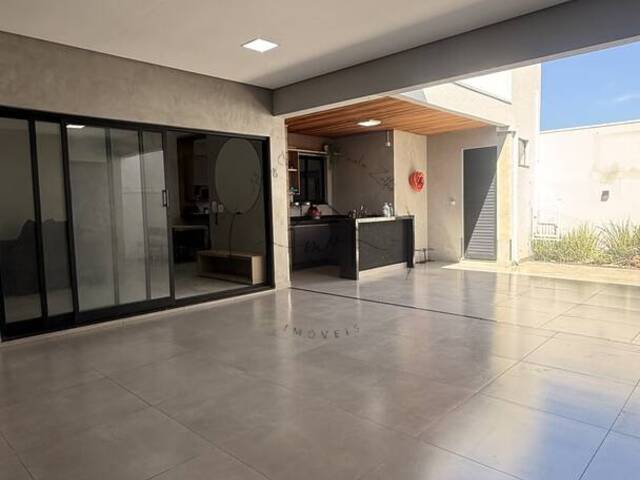 #305 - Casa para Venda em Bauru - SP