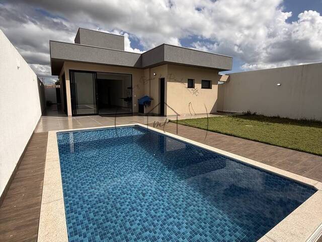 #211 - Casa para Venda em Piratininga - SP